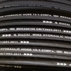 1 Hydraulic Hose Steel Wire Reinforcement Synthetic Rubber Construction Oil Weather Resistant 40C~+130C Temperature Range