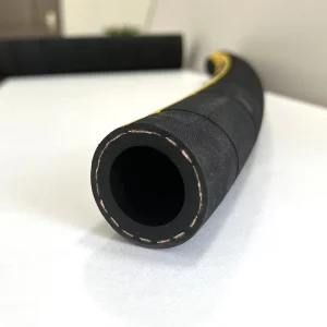 2 Inch Sand Blast Hose DN50 Steel Wire Reinforced High Pressure Wear Resistant Sandblasting Rubber Hose for Rust Removal Work
