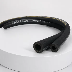 China Factory High Pressure and High Temperature Hydraulic Oil Rubber Hose Pipe