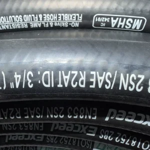 Custom 1/4 1 400-Bar High-Pressure Hydraulic Rubber Hoses Fittings EN 857 2SC Wall Thickness 5.0-6.0mm Working Temperature