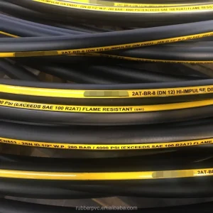 DIN 20022 EN 853 2SN Black Smooth Surface Hydraulic Hose Made Synthetic Rubber Steel Wire Reinforcement Customizable Cutting