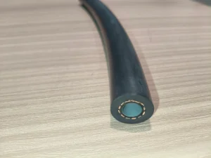 Durable 4 Layer Cloth Reinforced Automotive AC Hose Rubber Pipe for R134a Gas
