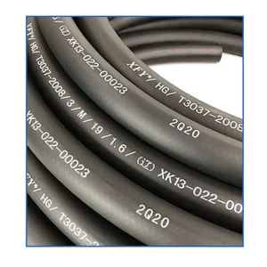 Flexible Black Fuel Hose Smooth Surface Truck Oil Rubber Hoses Fuel Hose