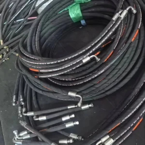 High Pressure Hydraulic Hose Steel Wire Braided Oil Resistant Rubber Pipe Excavator Water System Construction Machinery Cutting