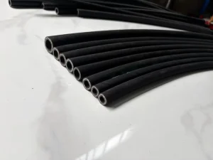 High-pressure Excavator Hydraulic Rubber Hoses 4-wire Stainless Steel Spiral Wall Thickness 5.0-6.0mm High Temperature Resistant