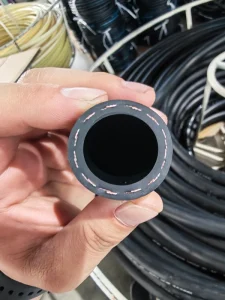SAE J30 R6R7 Customized Nitrile Rubber NBR Smooth Surface Fuel Resistant Hose High Tensile Steel Wire Spiral ISO 9001 Certified
