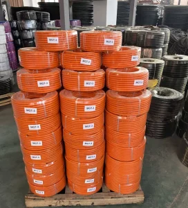 Smooth Surface Steam Suction Discharge Hose Delivery Flexible Hose for Gas Station