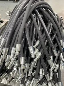 Steel Wire Braid SAE 100R2 Hydraulic Hose Assembly with Metric Thread Fittings 1/2 Inch High Pressure Rubber Pipe 3500 PSI