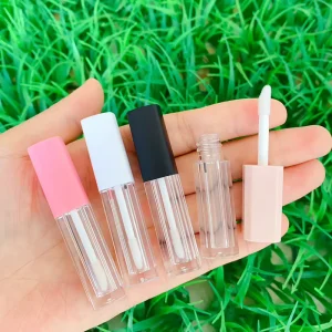 Stock 100pcs Pink White Black Nude 1.5ml Cute Lipgloss Tubes Sample Tester Kids Lip Gloss Custom Tube